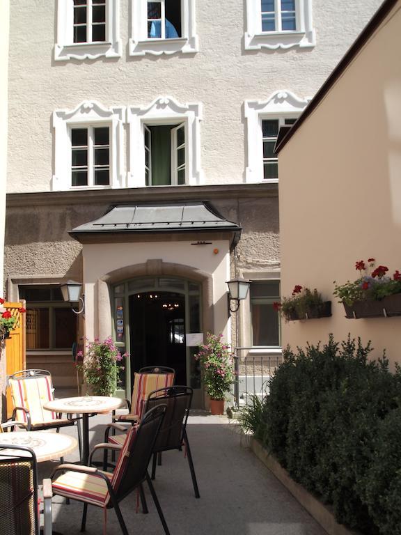 Hotel Schwarzes Roessl Salzburg Exterior photo
